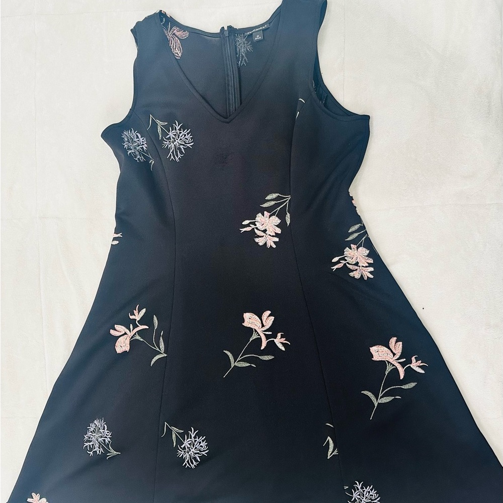 Roz & Ali Black Floral Mini Dress